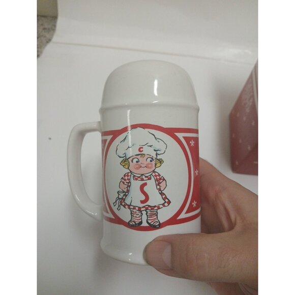 CAMPBELL’s  Soup Kids Salt and Pepper Shakers Red/White Set  5" tall With Box - Picture 6 of 7